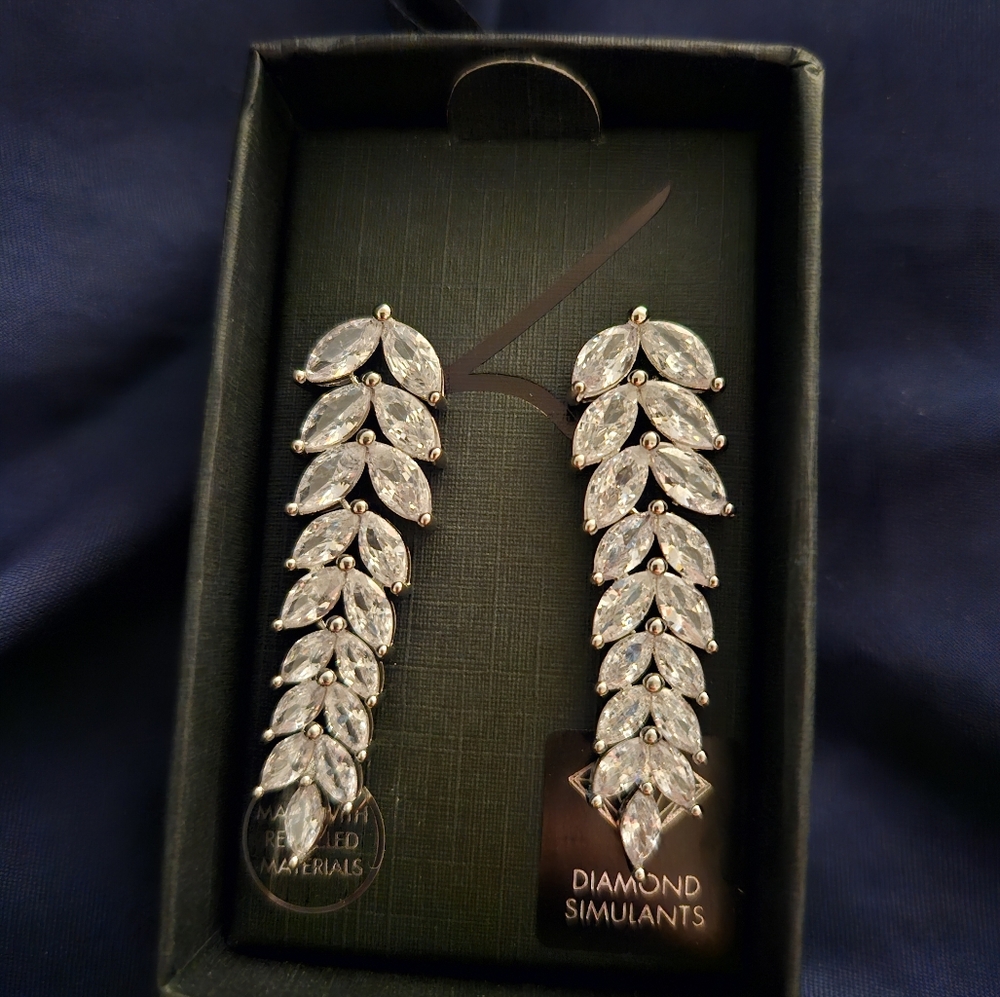 Sparkling Dangling Rhinestone Earrings
